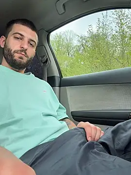 ElChapoGuzman95 online show from 04.20.26