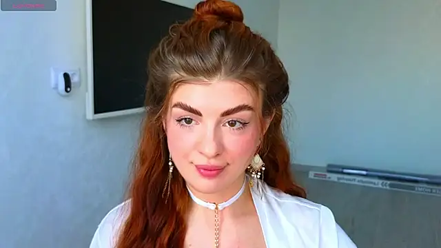  comefeelme  online show from 02.20.25