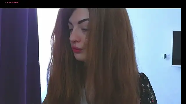  comefeelme  online show from 03.17.25