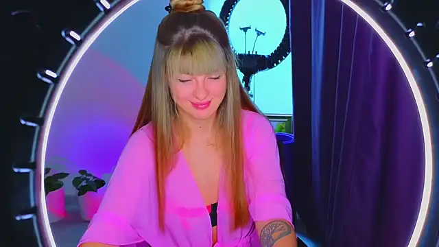  comefeelme  online show from 11.27.25