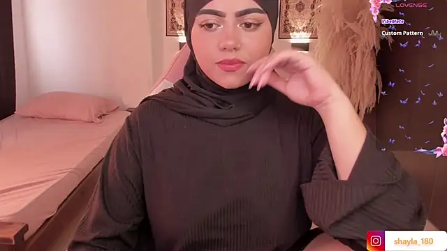 Snapshot of shayla_18 chatting on 03.11.25 shayla 18 online show from 03.11.25