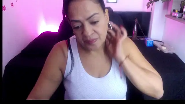 Snapshot of menfismuller2 chatting on 11.27.25 menfismuller2 online show from 11.27.25