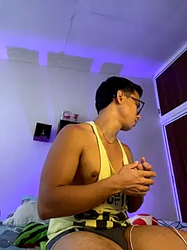 Snapshot of xTommy_Steigerx chatting on 09.14.25 xTommy Steigerx online show from 09.14.25