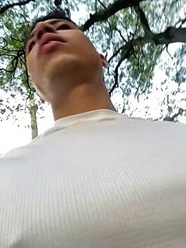 Snapshot of xTommy_Steigerx chatting on 09.23.25 xTommy Steigerx online show from 09.23.25