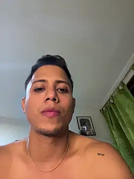 Snapshot of xTommy_Steigerx chatting on 10.07.25 xTommy Steigerx online show from 10.07.25
