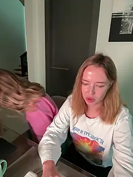 Nura n Sarah online show from 12.14.24