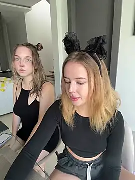 Nura n Sarah online show from 12.19.24