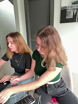 Nura n Sarah online show from 01.27.25