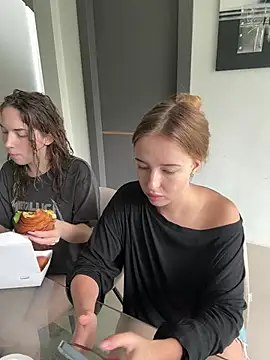 Nura n Sarah online show from 01.30.25