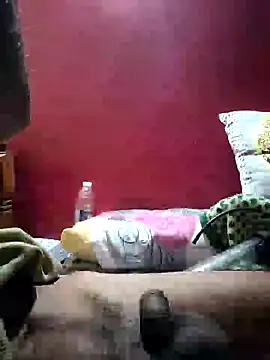 Snapshot of maroodick chatting on 12.14.24 maroodick online show from 12.14.24