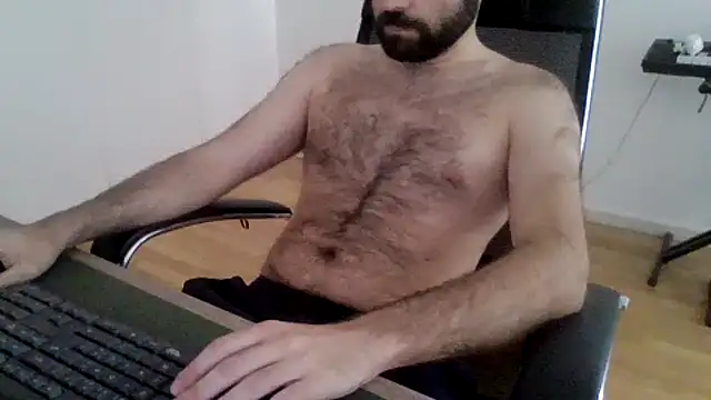 Snapshot of joaodias_97 chatting on 04.27.26 joaodias 97 online show from 04.27.26