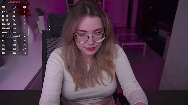 RemyCute online show from 11.22.25