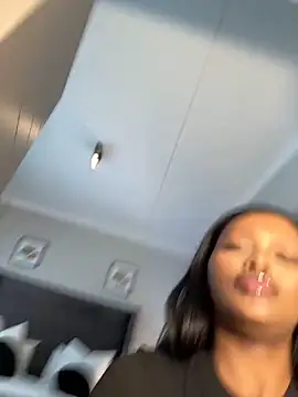 Snapshot of Neelo-Smith chatting on 12.07.24 Neelo-Smith online show from 12.07.24