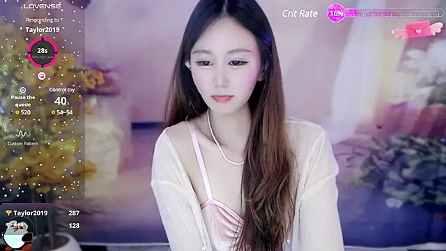 Snapshot of Aimee-520 chatting on 12.28.24 Aimee-520 online show from 12.28.24