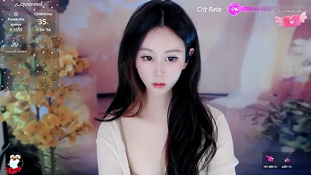 Snapshot of Aimee-520 chatting on 02.10.25 Aimee-520 online show from 02.10.25