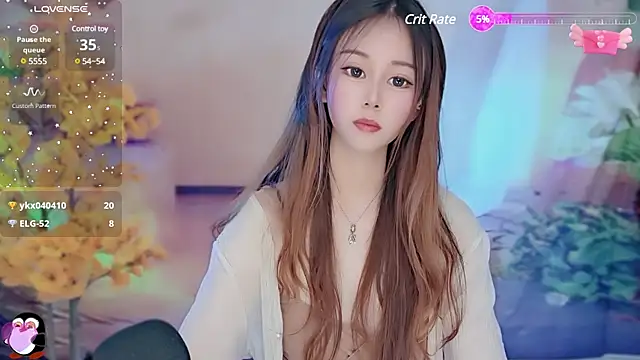 Snapshot of Aimee-520 chatting on 03.04.25 Aimee-520 online show from 03.04.25