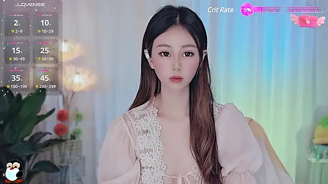 Snapshot of Aimee-520 chatting on 03.10.25 Aimee-520 online show from 03.10.25