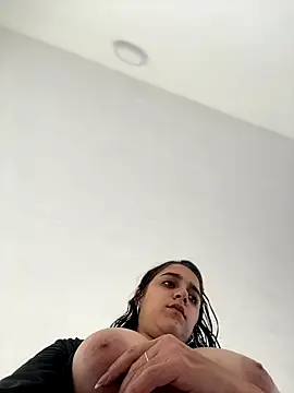 Alicia Ruiz online show from 10.08.25