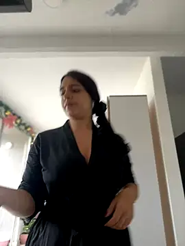 Alicia Ruiz online show from 12.02.25