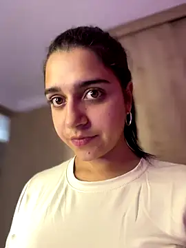 Alicia Ruiz online show from 12.18.25