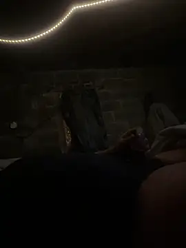 bigzae82 online show from 12.23.24