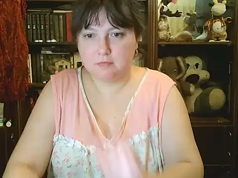 CarrieQPeach online show from 11.28.25