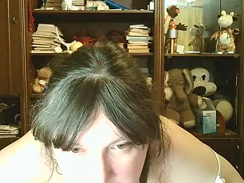 CarrieQPeach online show from 04.16.26