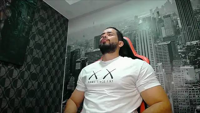 Snapshot of jake_skye chatting on 09.10.25 jake skye online show from 09.10.25