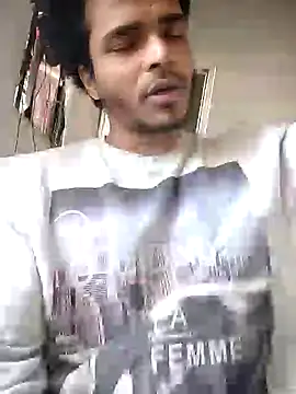 Snapshot of rounakhunk chatting on 01.17.25 rounakhunk online show from 01.17.25