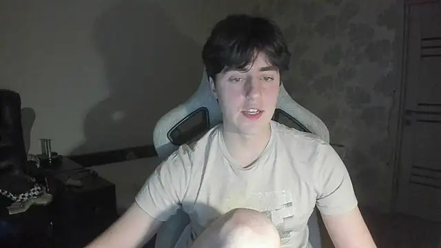 Knuckles17 online show from 04.07.26