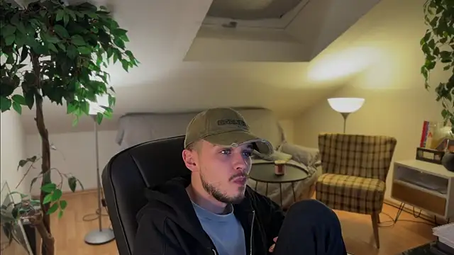 naked psy online show from 11.18.25