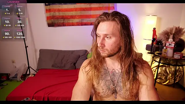 Snapshot of rusbigpaul chatting on 11.13.25 rusbigpaul online show from 11.13.25