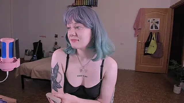 Snapshot of cyber_whore_ chatting on 10.16.25 cyber whore online show from 10.16.25