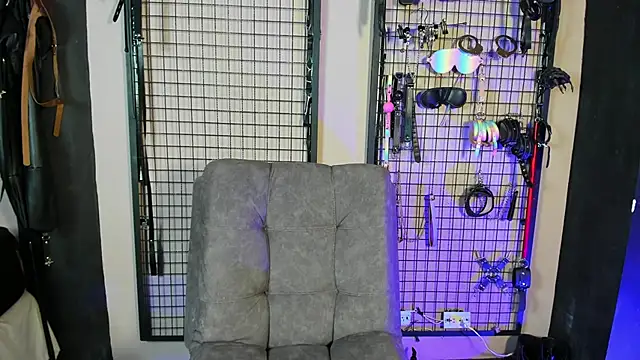 Twisted Fantasy online show from 01.23.25