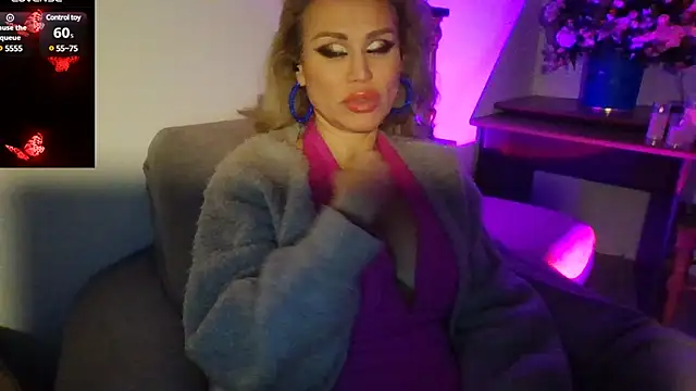 Snapshot of Radmila_Queen_ chatting on 12.04.24 Radmila Queen online show from 12.04.24