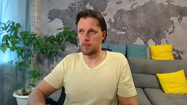 Snapshot of VikingChrisss chatting on 04.24.26 VikingChrisss online show from 04.24.26