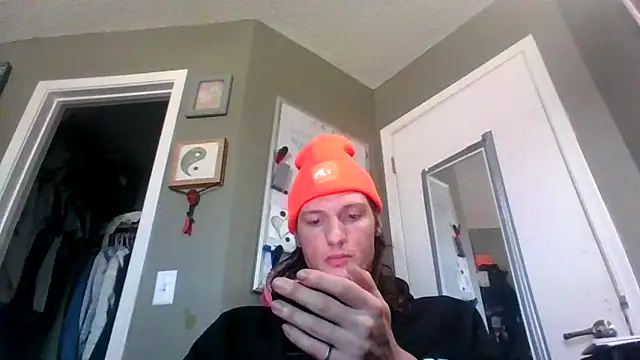 Snapshot of Edgeof26 chatting on 02.07.26 Edgeof26 online show from 02.07.26