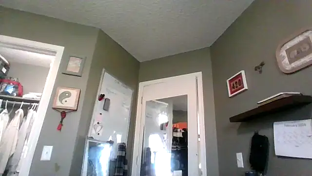 Snapshot of Edgeof26 chatting on 02.20.26 Edgeof26 online show from 02.20.26