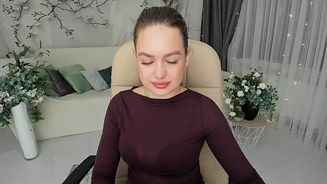 MiracleCurly online show from 11.11.25