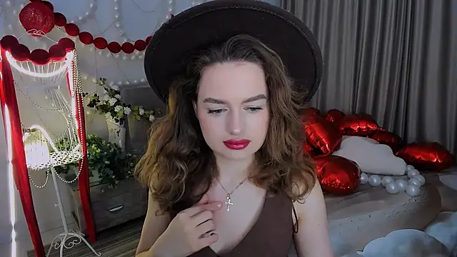 MiracleCurly online show from 02.20.26