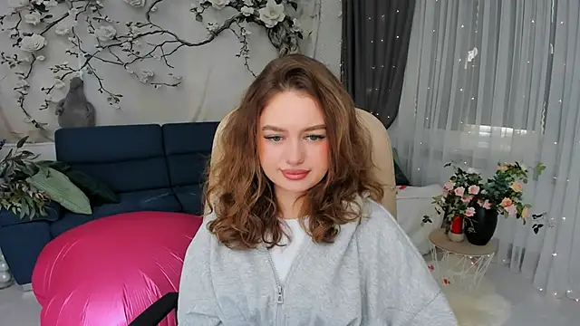 MiracleCurly online show from 02.23.26