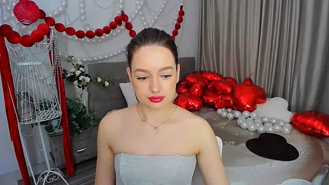 MiracleCurly online show from 03.10.26