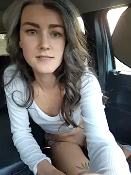 Snapshot of Lilmissvyx chatting on 01.24.25 Lilmissvyx online show from 01.24.25