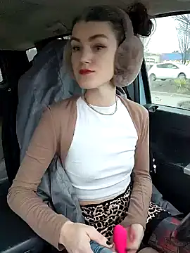 Snapshot of Lilmissvyx chatting on 01.31.25 Lilmissvyx online show from 01.31.25