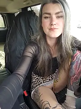 Snapshot of Lilmissvyx chatting on 03.21.25 Lilmissvyx online show from 03.21.25