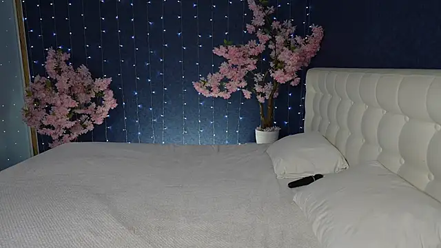 -Mirror-Girl- online show from 03.10.26