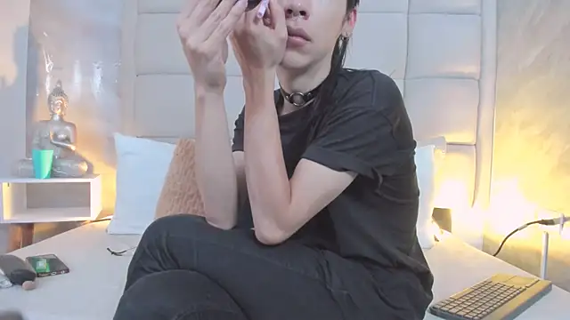 Hecatee 77 online show from 09.15.25