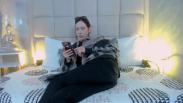 Hecatee 77 online show from 01.16.26