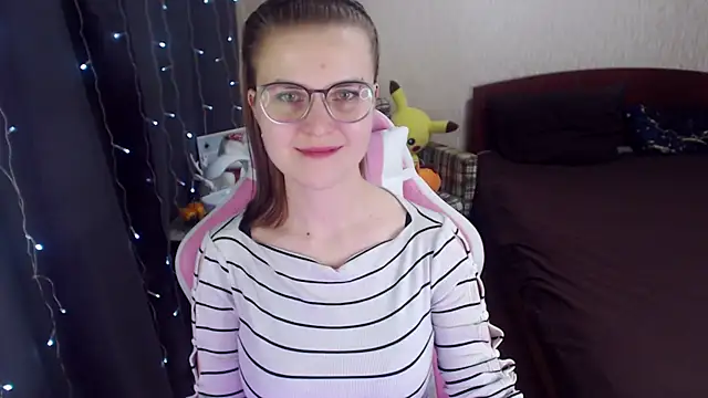 MissBrightShine online show from 02.07.25