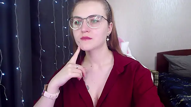 MissBrightShine online show from 02.16.25